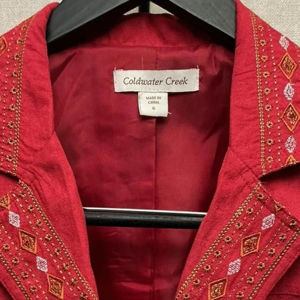 Coldwater Creek Red Faux Suede Embroidered Sequin Blazer Jacket Boho Womens Sz 6 - Picture 3 of 4